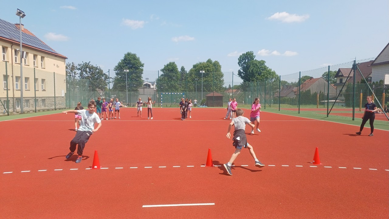ŚWIETLICOWY DZIEŃ SPORTU