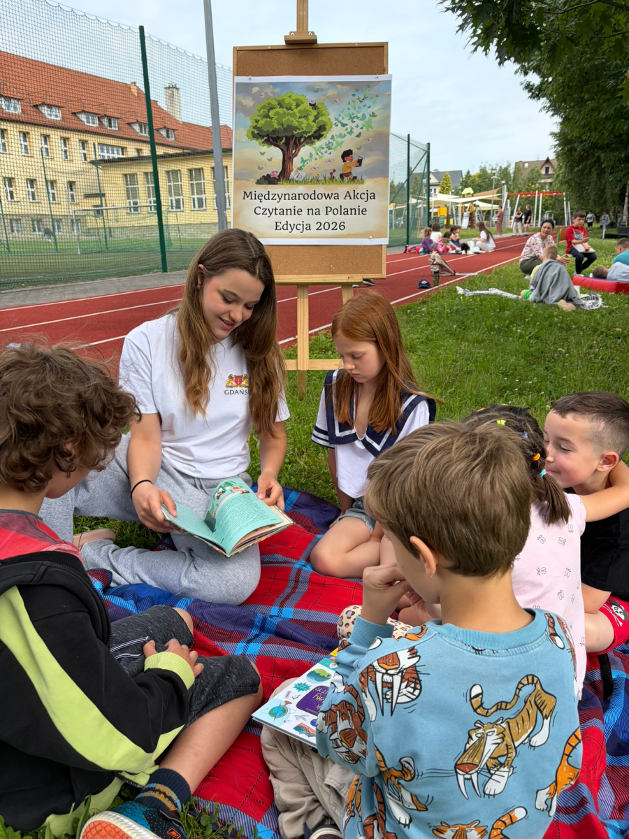 „CZYTANIE NA POLANIE”