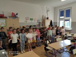 PRZEDSZKOLAKI Z WIZYTĄ W KLASIE IB