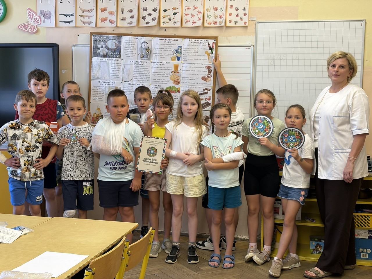 PROJEKT „ZDROWE ŻYCIE I PIERWSZA POMOC” W KLASIE 2D